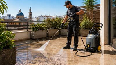Limpieza de terraza en Valencia con Karcher